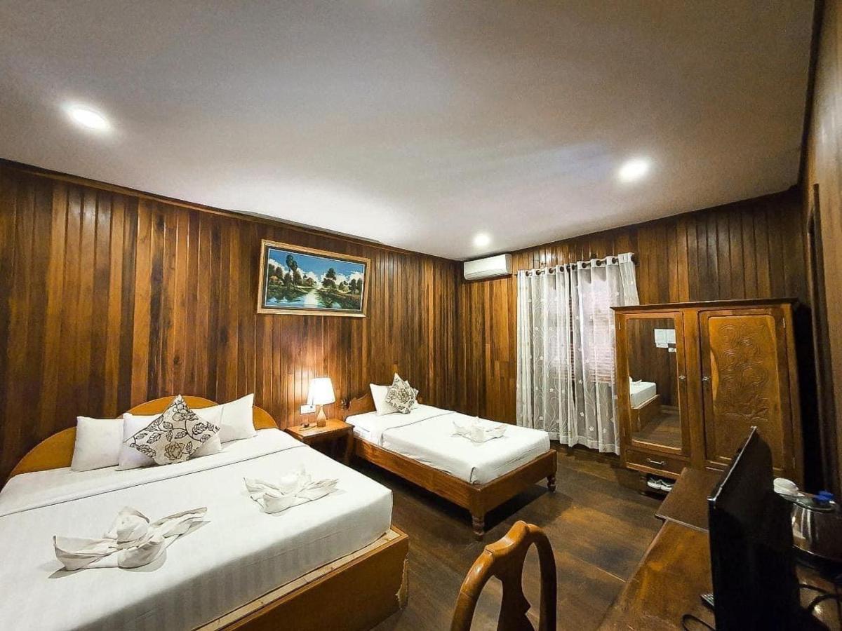 Sam Moon'S Hotel Angkor Wooden House Siem Reap Exterior photo